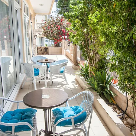 Hotel Electra 2*
